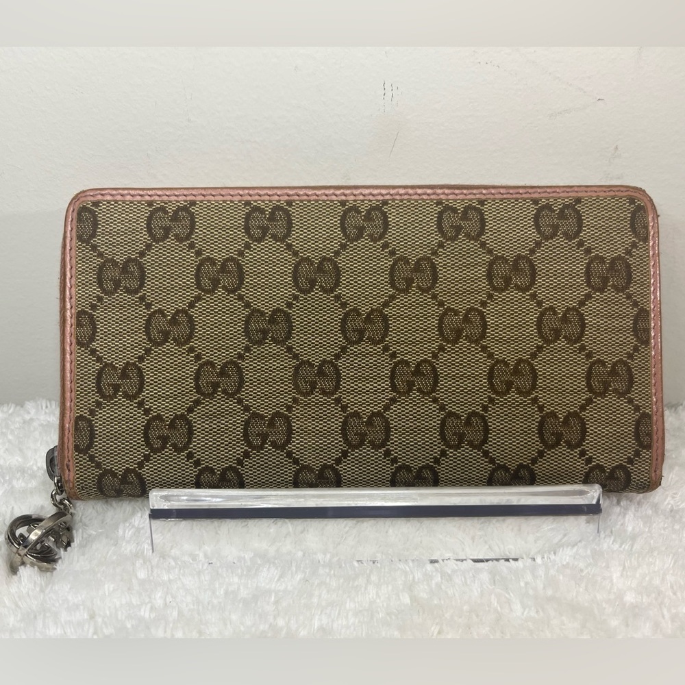 Gucci Zip Around Wallet in GUC, Authentic